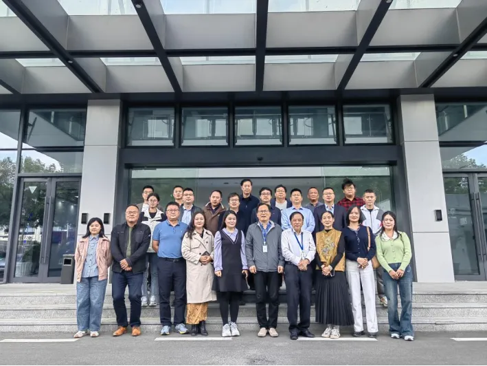 共探国产替代新机遇，共筑产业协同新生态——苏州企业家代表团莅临苏州华体会官方网页版深度交流